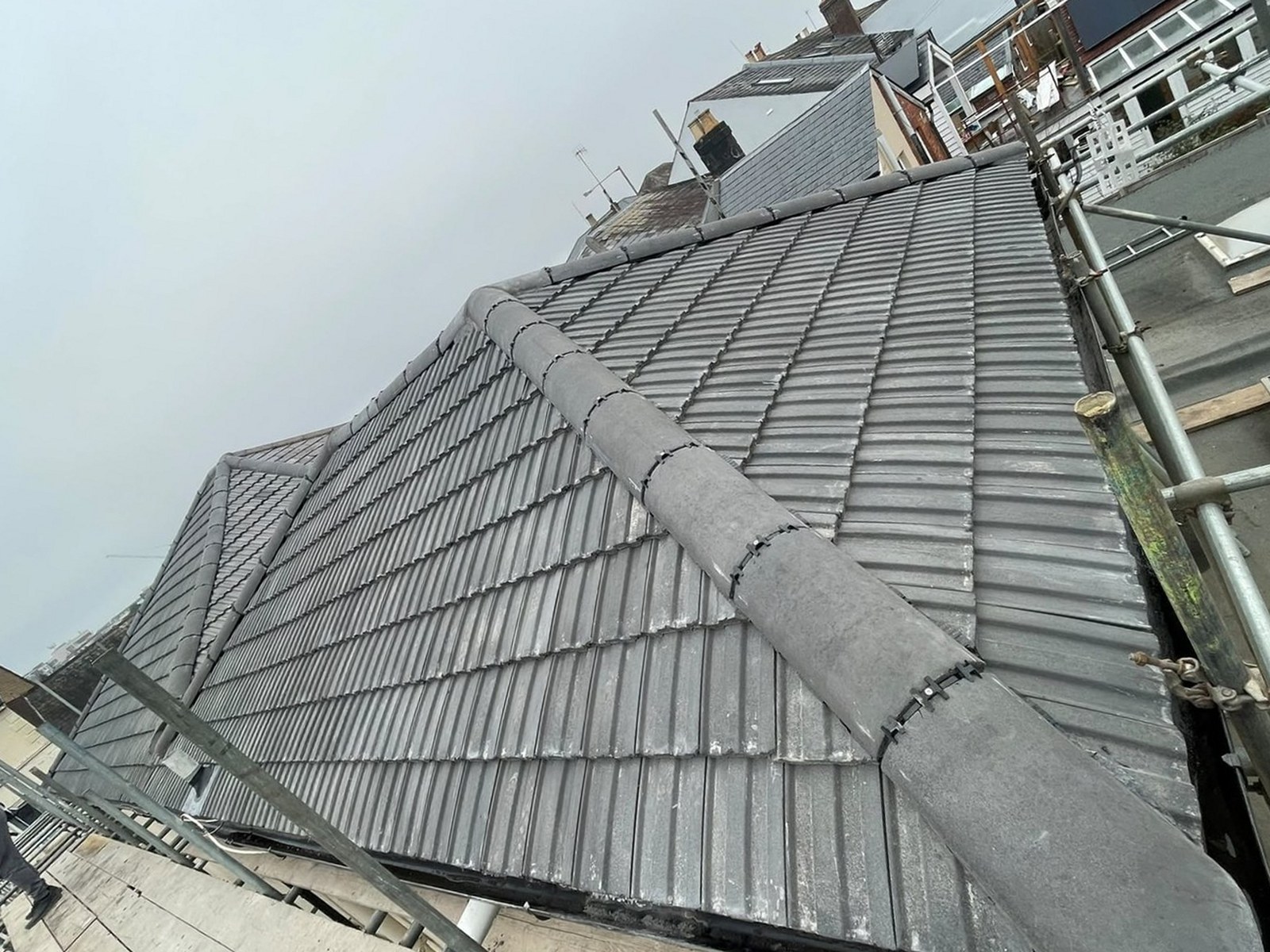 Completed pitched roof installation by Harding & Co. Roofing Specialists in London and the South East — project 24
